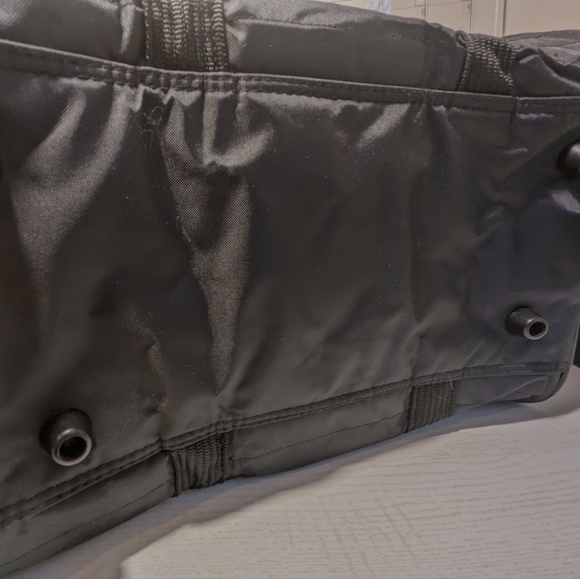 Sherpa's Pet Trading Company Black Pet Carrier Size Medium - Picture 6 of 13